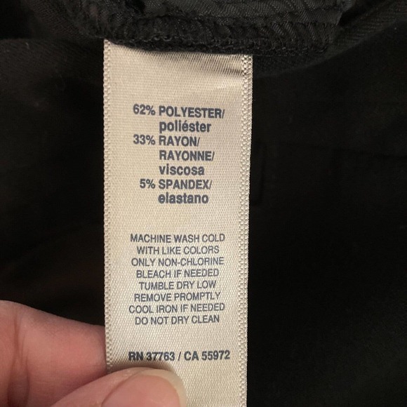 Rafaella Pants Womens Sz 12P Petite Black Curvy Fit Slim Dress Stretch Pockets - Picture 3 of 9